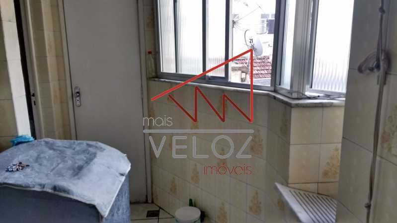 Apartamento à venda com 2 quartos, 64m² - Foto 17