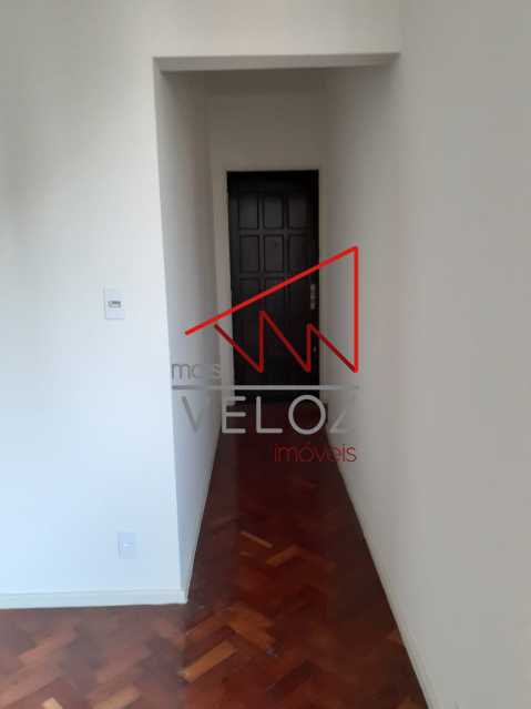 Apartamento à venda com 2 quartos, 77m² - Foto 4