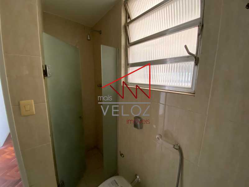 Apartamento à venda com 2 quartos, 77m² - Foto 9