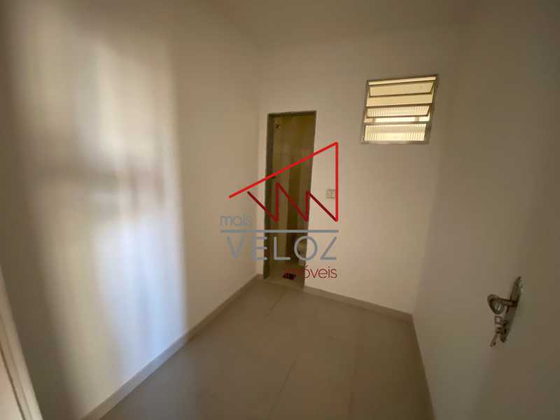 Apartamento à venda com 2 quartos, 77m² - Foto 11