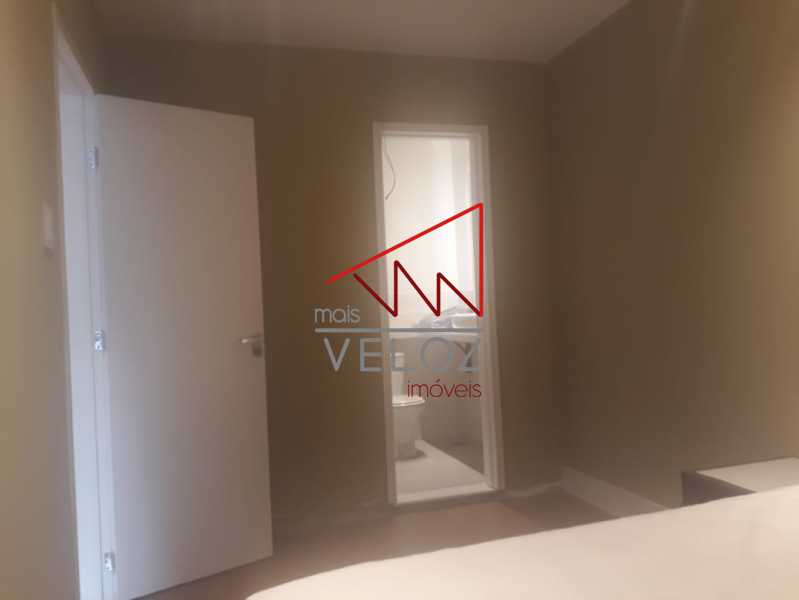 Apartamento à venda com 1 quarto, 42m² - Foto 16