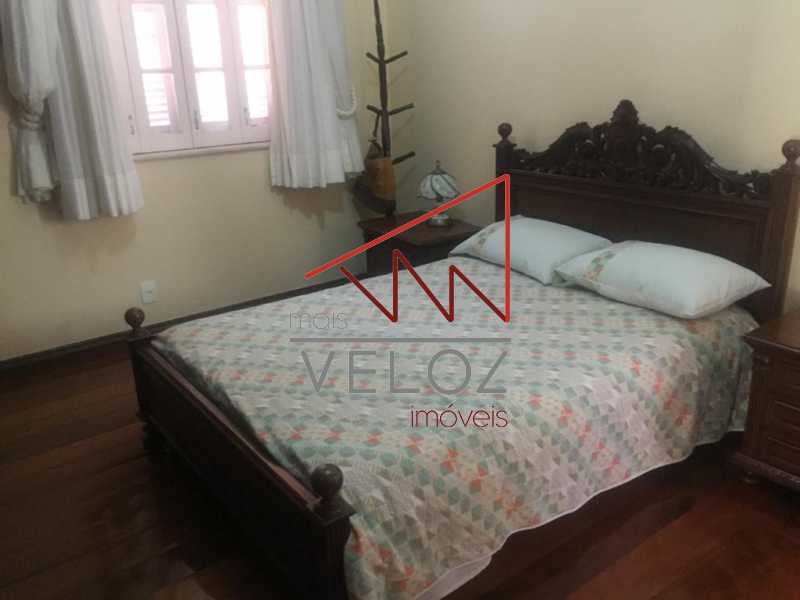 Casa à venda com 5 quartos, 300m² - Foto 5