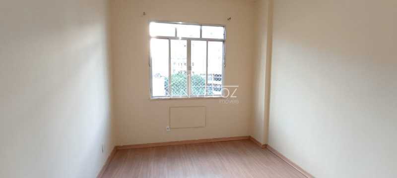 Apartamento à venda com 2 quartos, 64m² - Foto 1