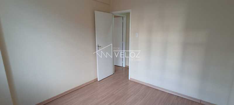 Apartamento à venda com 2 quartos, 64m² - Foto 5