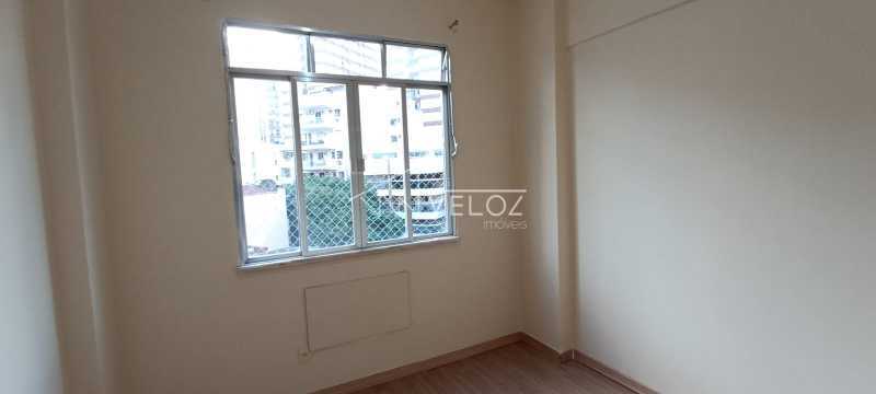 Apartamento à venda com 2 quartos, 64m² - Foto 9