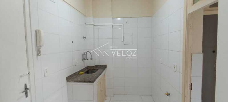 Apartamento à venda com 2 quartos, 64m² - Foto 13