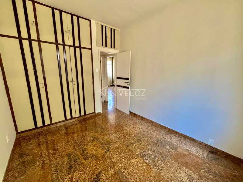 Apartamento à venda com 2 quartos, 85m² - Foto 9