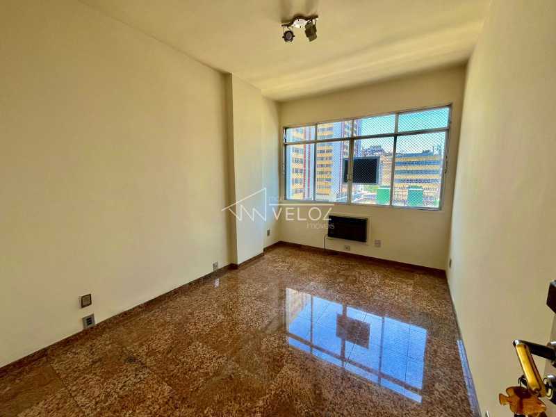 Apartamento à venda com 2 quartos, 85m² - Foto 4