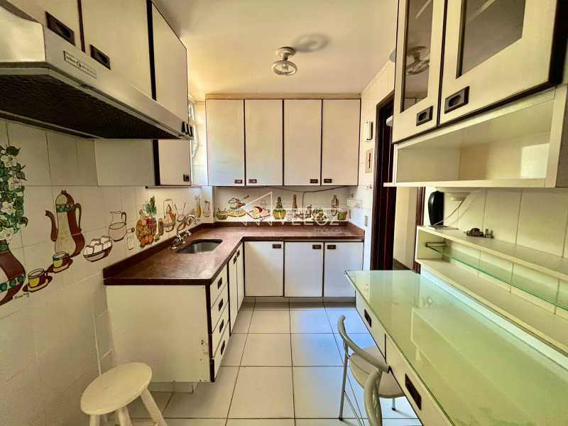 Apartamento à venda com 2 quartos, 85m² - Foto 13