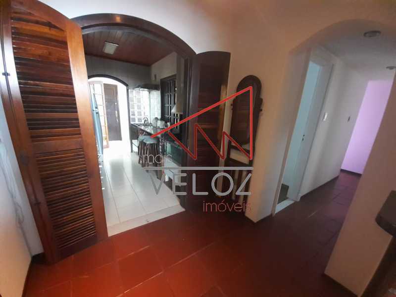 Apartamento à venda com 3 quartos, 97m² - Foto 9