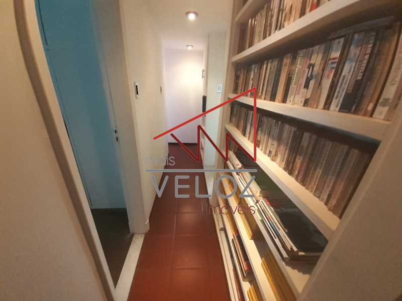 Apartamento à venda com 3 quartos, 97m² - Foto 11