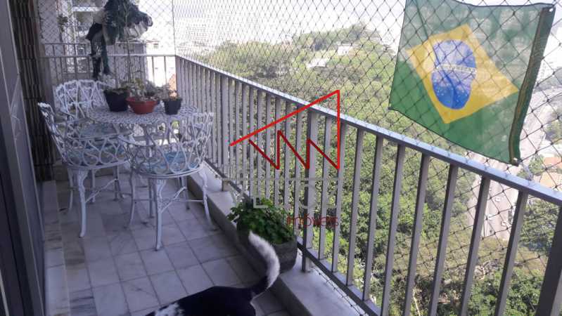 Apartamento à venda com 4 quartos, 146m² - Foto 2