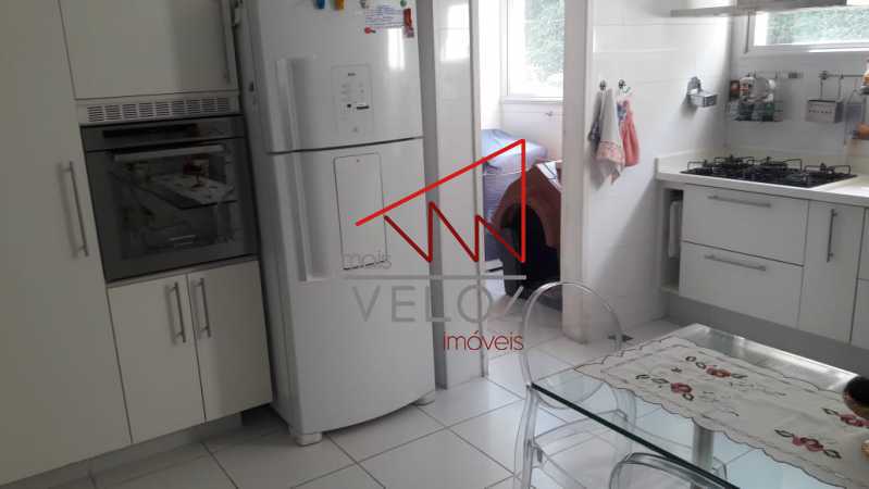 Apartamento à venda com 4 quartos, 146m² - Foto 24