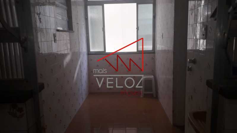 Apartamento à venda com 3 quartos, 160m² - Foto 4