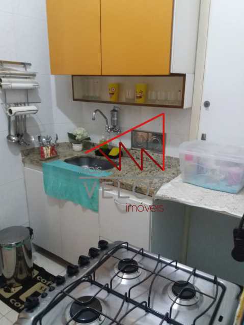 Apartamento à venda com 2 quartos, 75m² - Foto 12