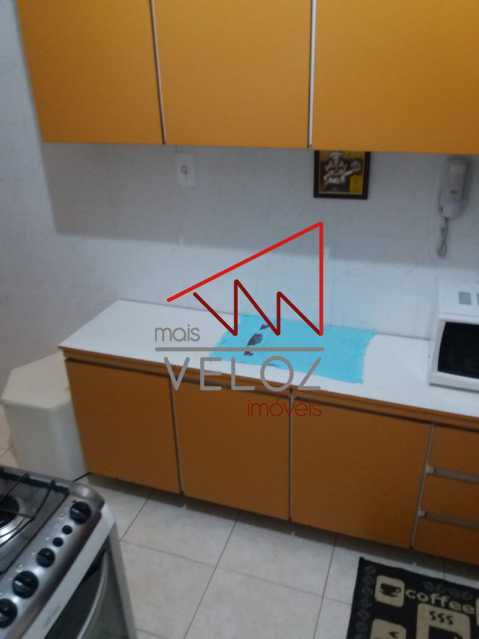 Apartamento à venda com 2 quartos, 75m² - Foto 14