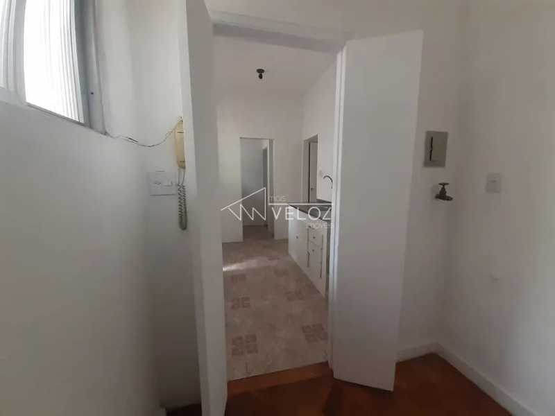 Apartamento à venda com 3 quartos, 107m² - Foto 13