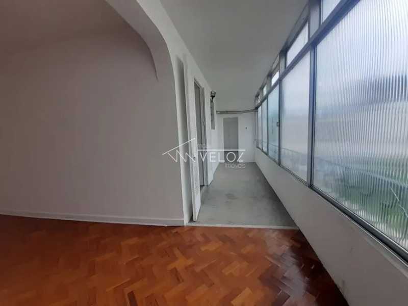 Apartamento à venda com 3 quartos, 107m² - Foto 1