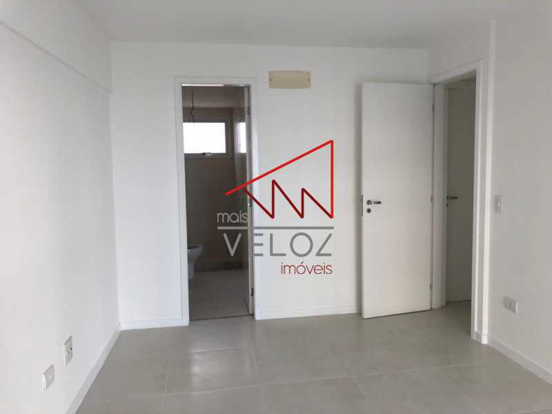 Apartamento à venda com 3 quartos, 97m² - Foto 7