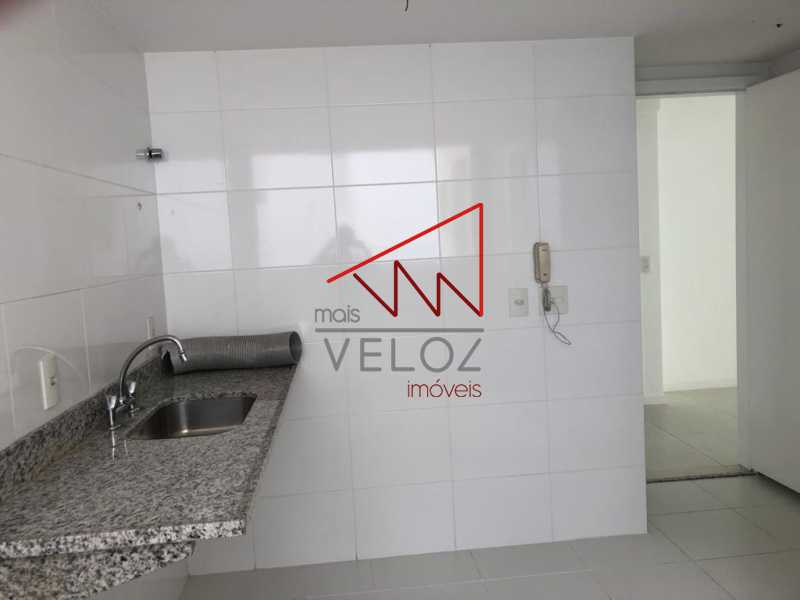 Apartamento à venda com 3 quartos, 97m² - Foto 15