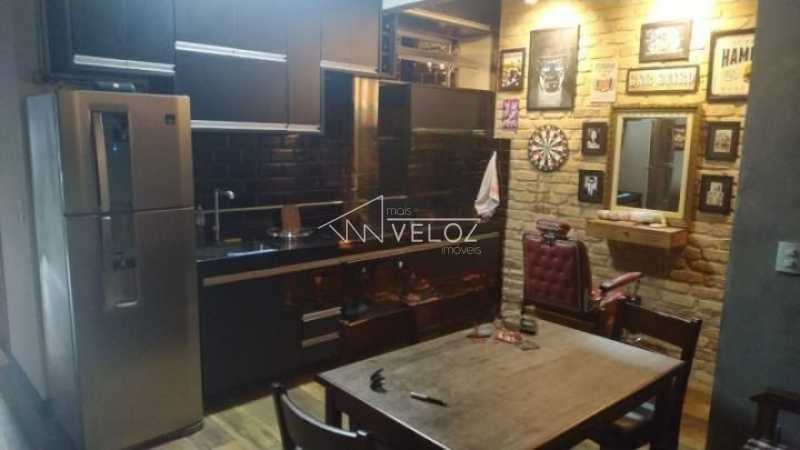 Apartamento à venda com 1 quarto, 61m² - Foto 2