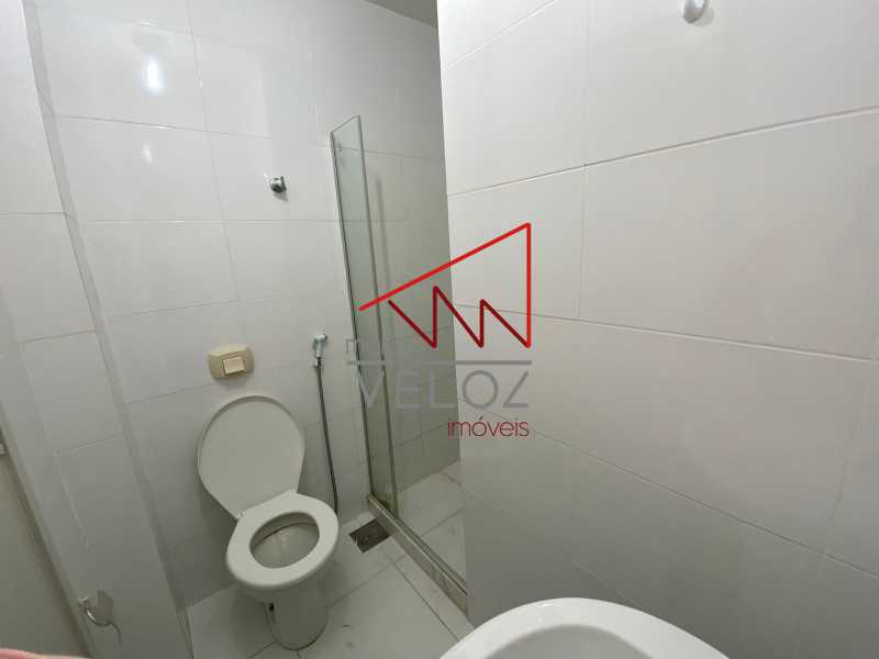 Apartamento à venda com 2 quartos, 75m² - Foto 14