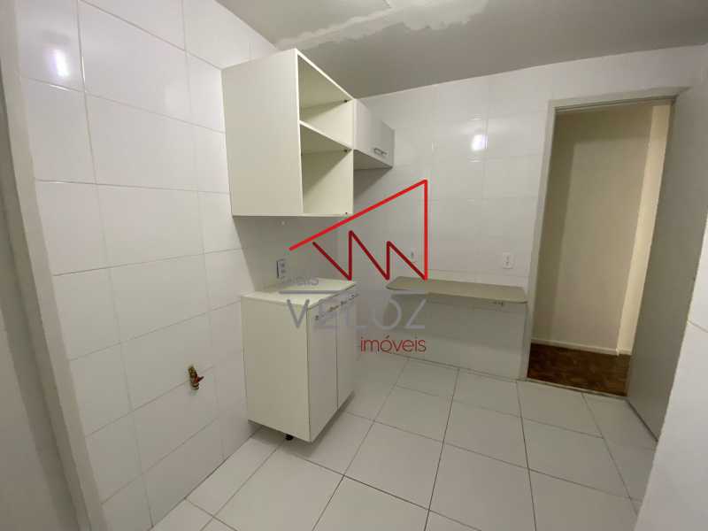 Apartamento à venda com 2 quartos, 75m² - Foto 18