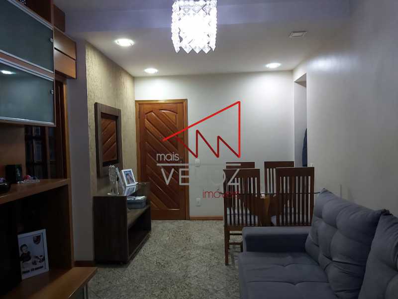 Apartamento à venda com 2 quartos, 64m² - Foto 2