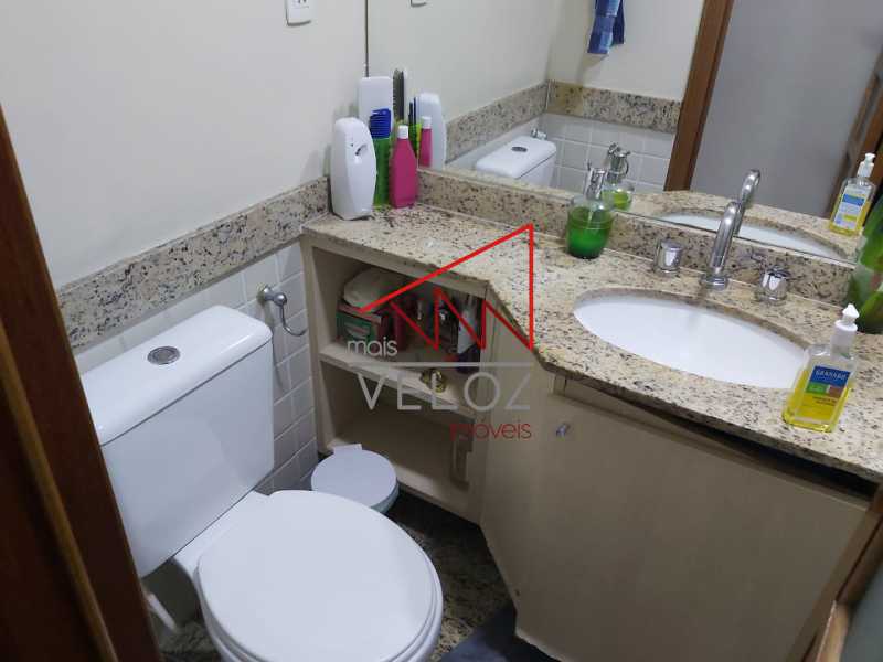 Apartamento à venda com 2 quartos, 64m² - Foto 12