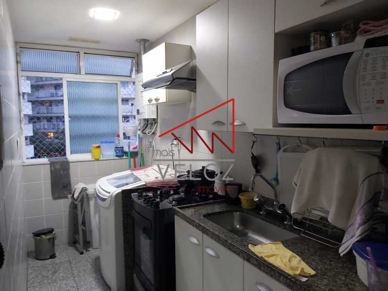 Apartamento à venda com 2 quartos, 64m² - Foto 25