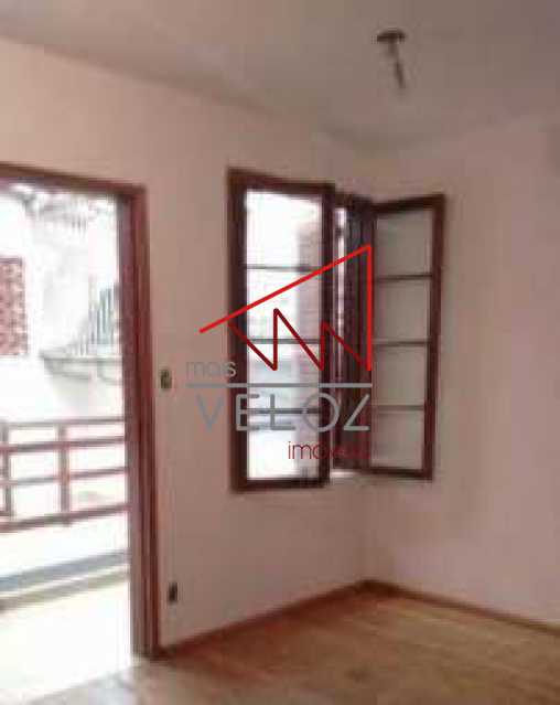 Casa de Vila à venda com 5 quartos, 189m² - Foto 1