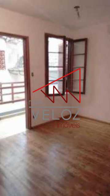 Casa de Vila à venda com 5 quartos, 189m² - Foto 2