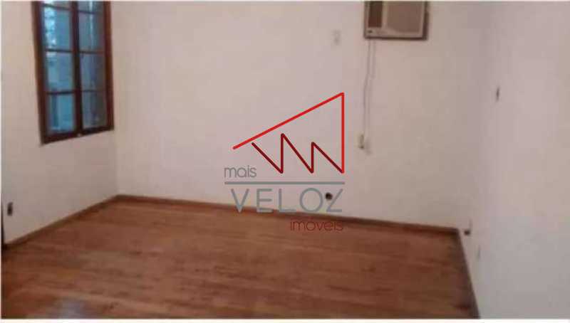 Casa de Vila à venda com 5 quartos, 189m² - Foto 16