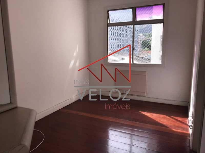 Apartamento à venda com 1 quarto, 65m² - Foto 3