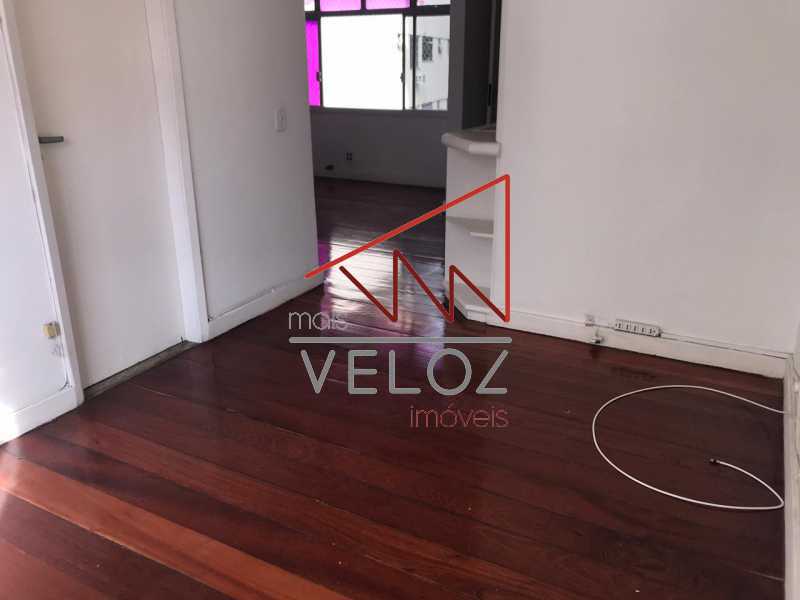 Apartamento à venda com 1 quarto, 65m² - Foto 4