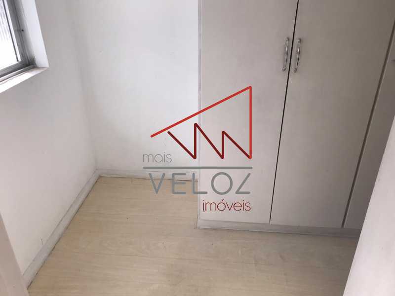 Apartamento à venda com 1 quarto, 65m² - Foto 18