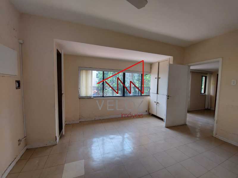 Casa à venda com 20 quartos, 701m² - Foto 21