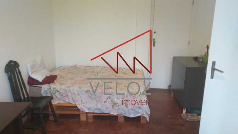 Apartamento à venda com 1 quarto, 40m² - Foto 2