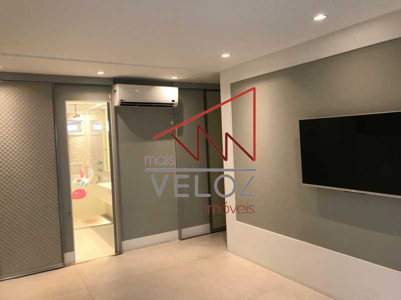 Apartamento à venda com 3 quartos, 180m² - Foto 24