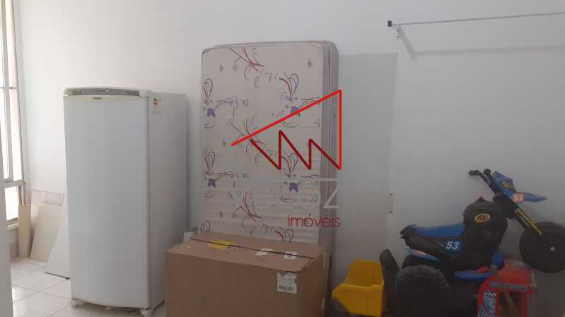 Apartamento à venda com 1 quarto, 33m² - Foto 11