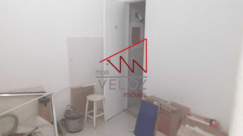 Apartamento à venda com 1 quarto, 33m² - Foto 12