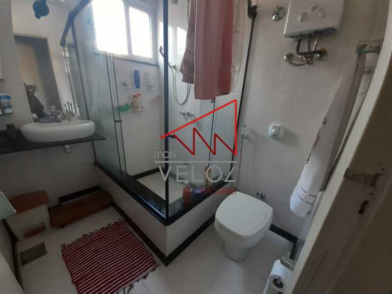 Apartamento à venda com 2 quartos, 70m² - Foto 15