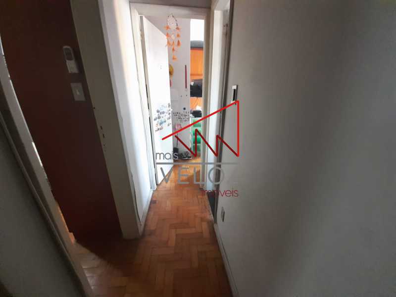 Apartamento à venda com 2 quartos, 70m² - Foto 7