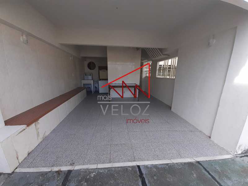 Apartamento à venda com 2 quartos, 70m² - Foto 21