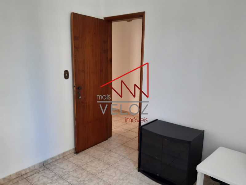 Apartamento à venda com 2 quartos, 60m² - Foto 7