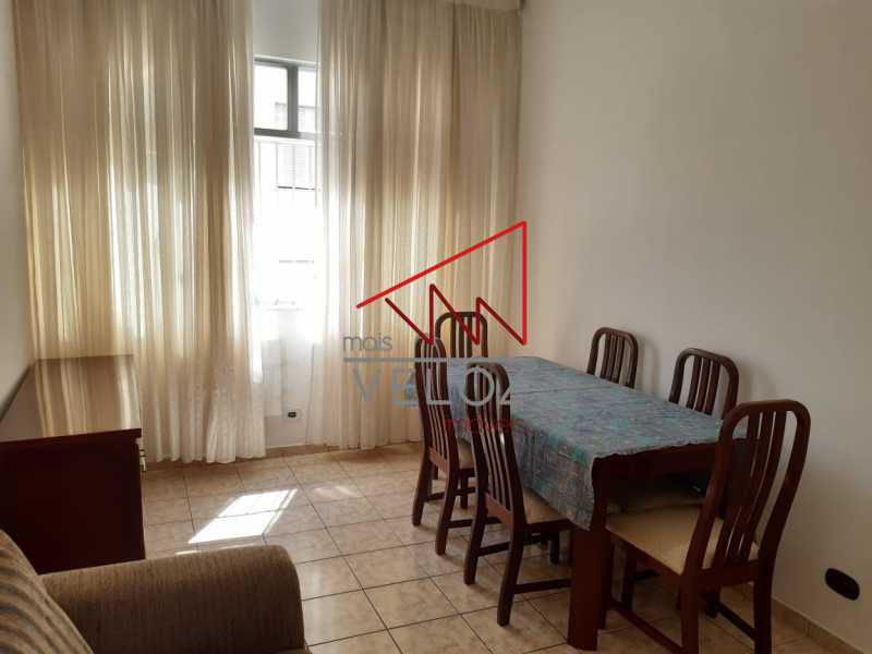 Apartamento à venda com 2 quartos, 60m² - Foto 1