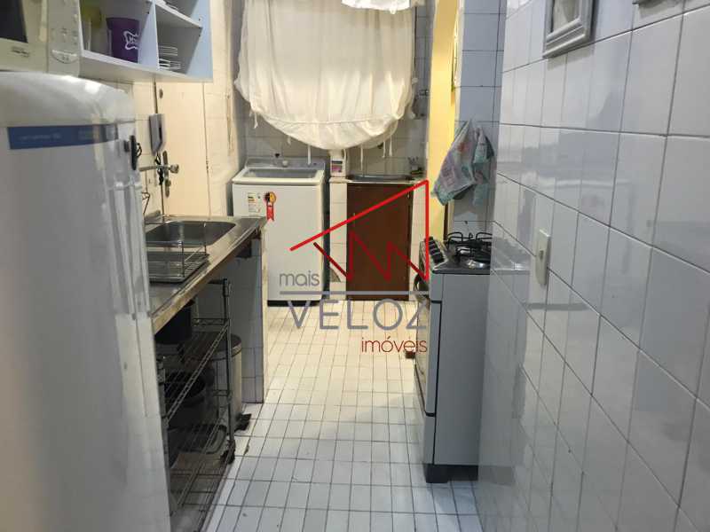 Apartamento à venda com 2 quartos, 60m² - Foto 18