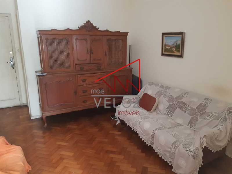 Apartamento à venda com 2 quartos, 63m² - Foto 4