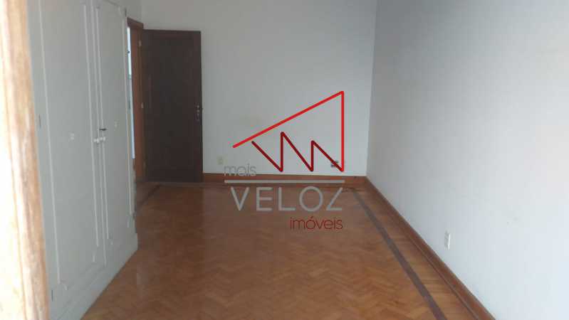 Apartamento à venda com 3 quartos, 290m² - Foto 17