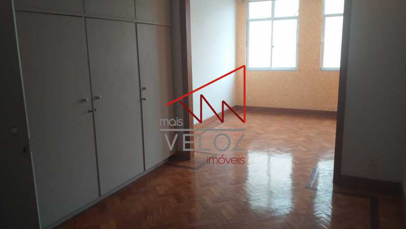 Apartamento à venda com 3 quartos, 290m² - Foto 18